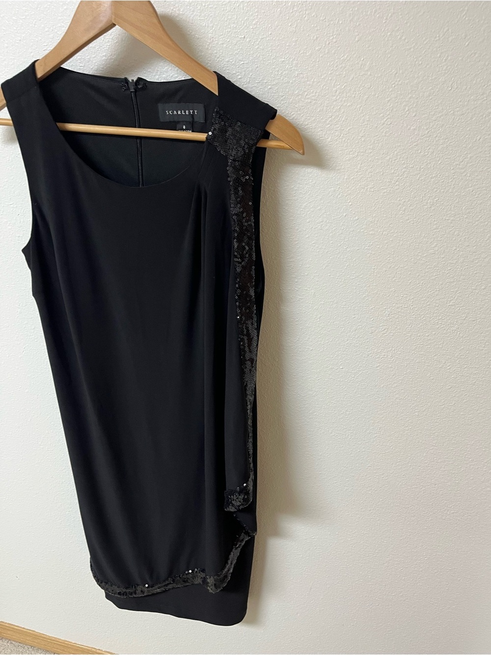 Scarlett Black Sleeveless Cocktail Dress with Sequin Trim women’s size 8 - Picture 3 of 4